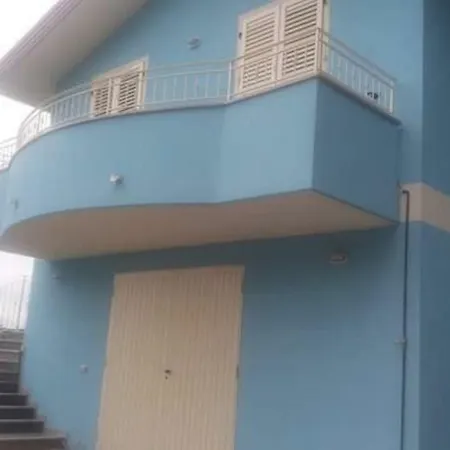 Casa Azzurra 度假居 *